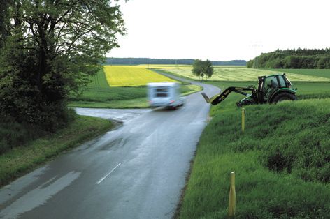 ATC bremst Anhänger sofort autom., Fahrer spürt von elektr. gesteuerten Korrektur fast nichts