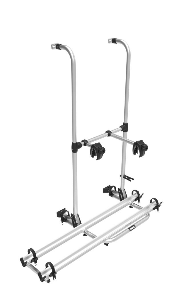 677x1024B6yunyLRH7y7s